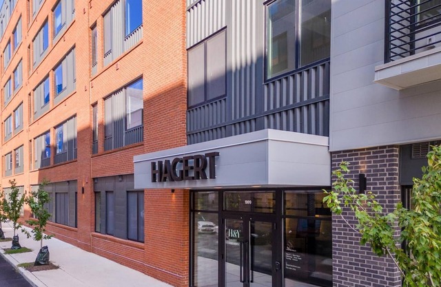 Landing at Hagert and York - 1 Bedroom in East ...