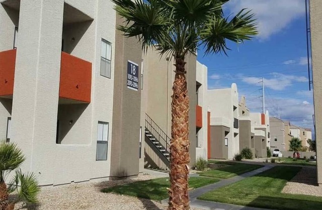 Landing at Helix Apartments - 1 Bedroom in Rancho Oakey