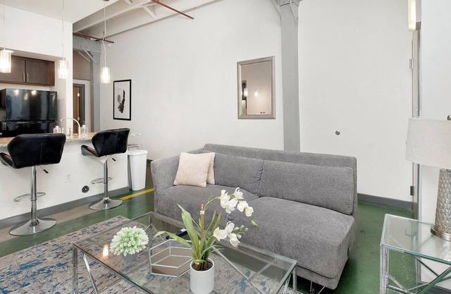 Landing at Hopper Lofts - 1 Bedroom in Manchester