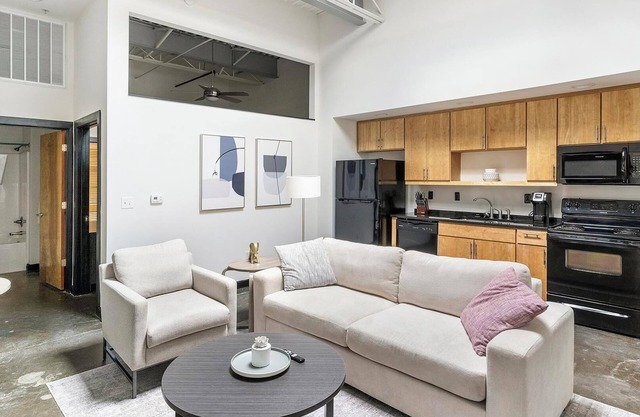 Landing at Hopper Lofts - 1 Bedroom in Manchester