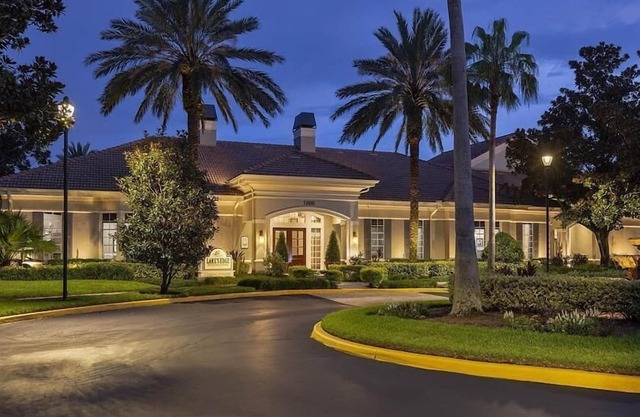 Landing at Lakes Edge - 2 Bedrooms in Downtown Sanford