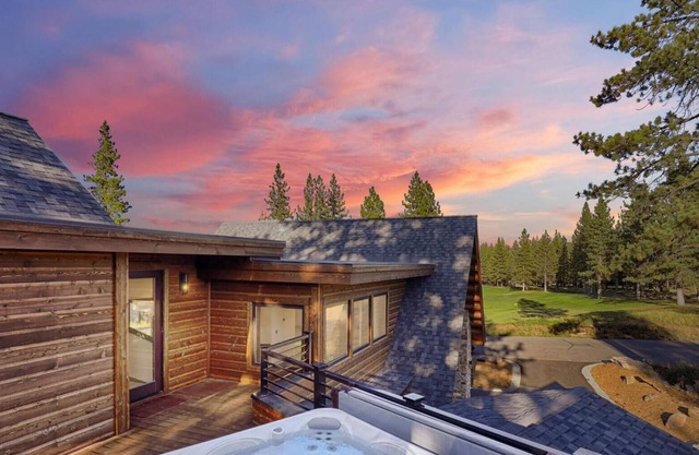 Landing at Schaffer's Mill *Private Hot Tub & Access to Club Amenities