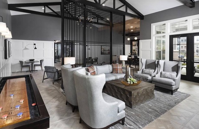 Landing at The 450 - 1 Bedroom in Downtown Lombard