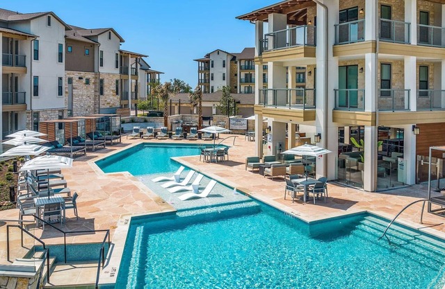 Landing at The Artesian at Bee Cave - 1 Bedroom...