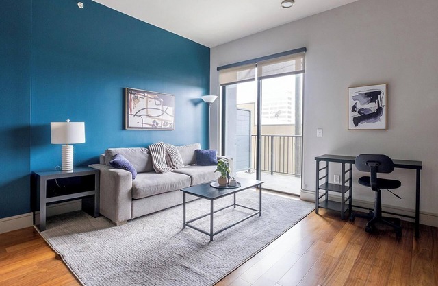 Landing at The Hayworth - 1 Bedroom in Westside