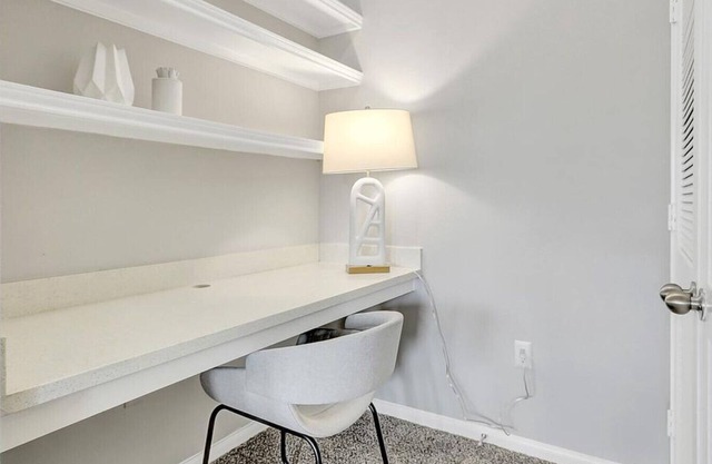 Landing at The Henry at Woodland Hills - 1 Bedroom in Atascocita