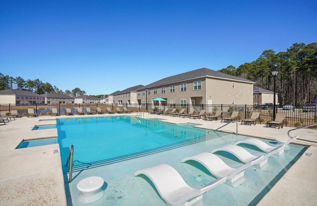 Landing at The Meadows - 2 Bedrooms in Blooming...