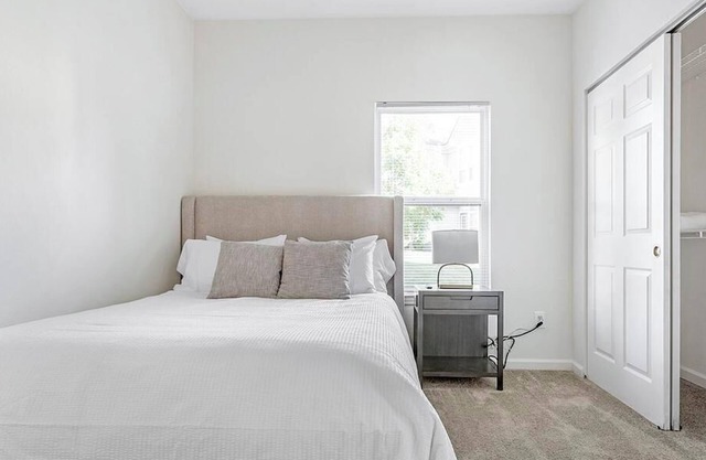 Landing at The Reserve at Dawson's Creek - 3 Bedrooms in Downtown Fort Wayne