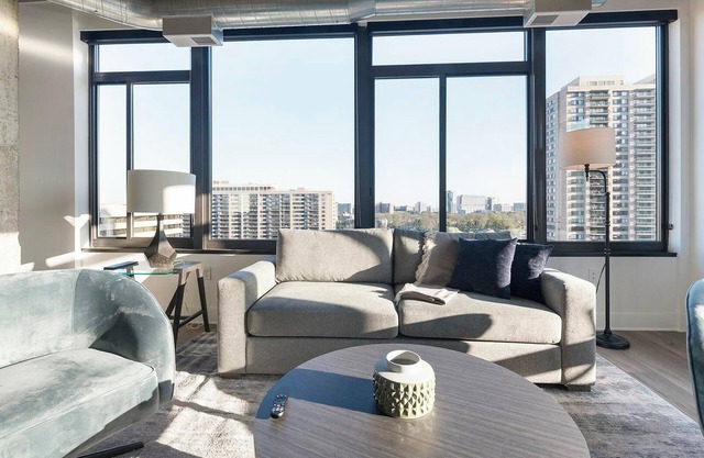 Landing at Three Collective - 2 Bedrooms in Fal...