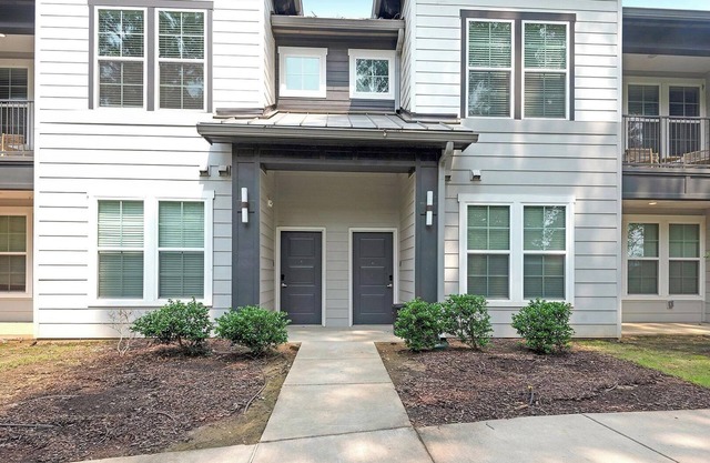Landing at Velo Shelby Farms - 1 Bedroom in Cor...