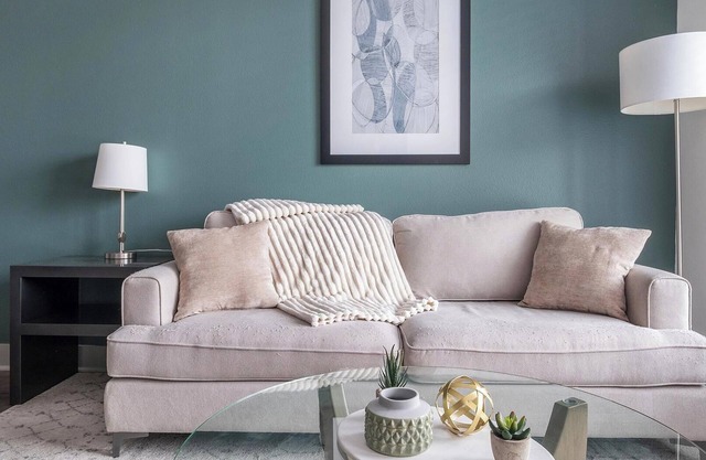 Landing at The Briarly - 1 Bedroom in Westside