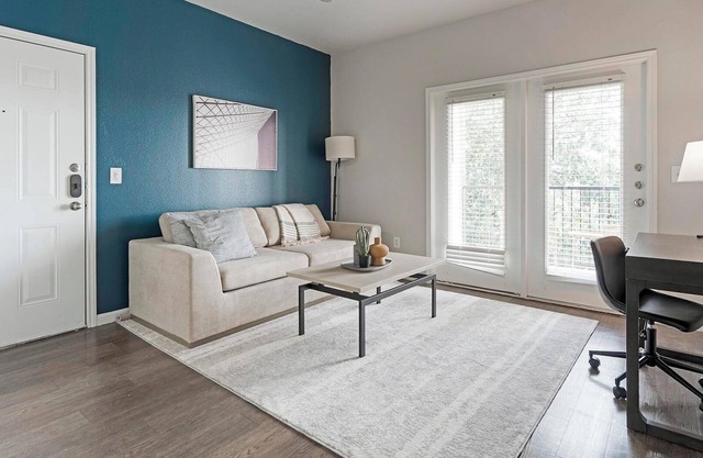 Landing | Chic 2BD, Pool, Gym