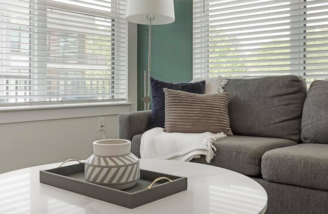 Landing at Ella Apartments - 2 Bedrooms in Atlanta