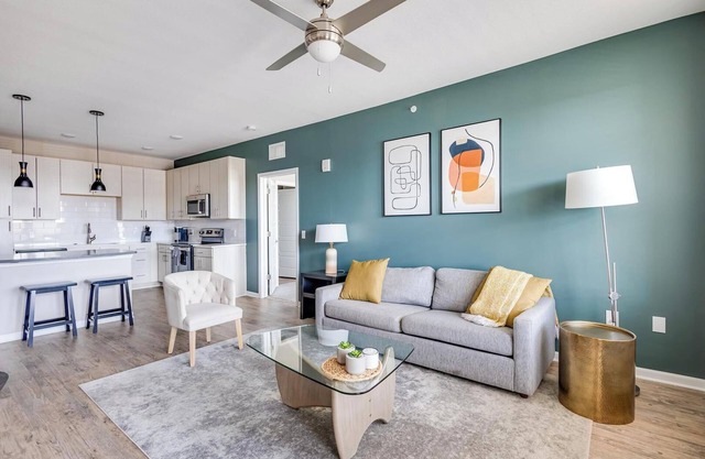 Landing at Tapestry Turfway - 2 Bedrooms in Flo...