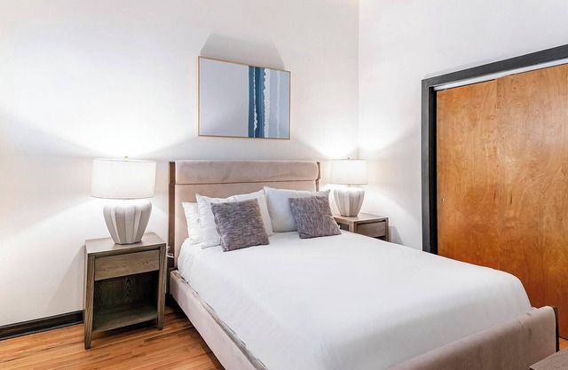 Landing at Hopper Lofts - 2 Bedrooms in Manchester