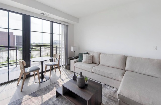 Landing at Element at Veridian - 1 Bedroom in S...