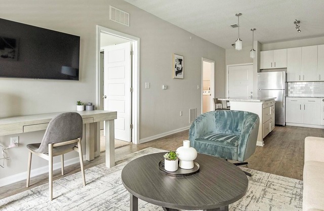 Landing at Soltair Cypress Creek - 1 Bedroom in...