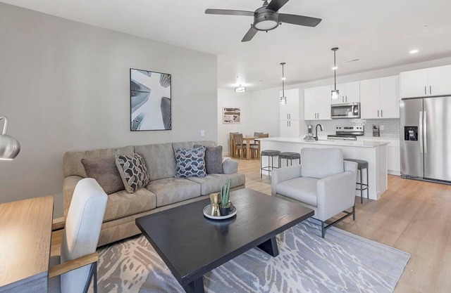Landing | Chic 2BD, Gym, Clubhouse