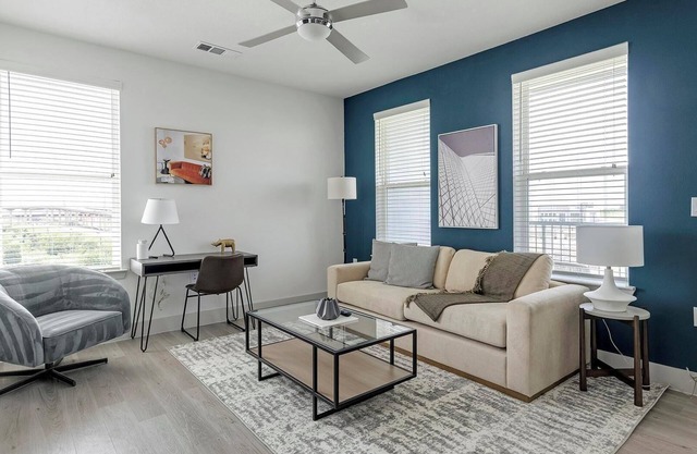 Landing | Spectacular 2BD, Pool, Gym