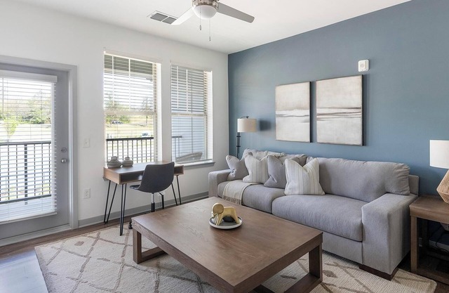 Landing | Stylish 1BD, Pool, Gym