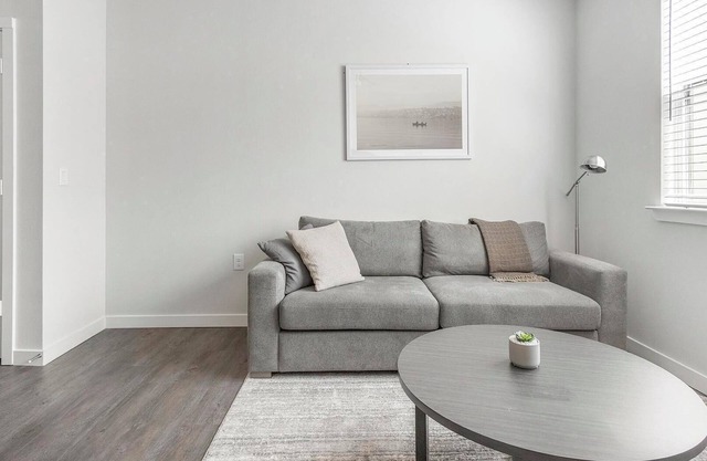 Landing | Stylish 1BD, Gym, Courtyard