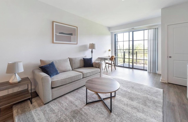 Landing at Element at Veridian - 1 Bedroom in S...