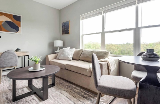 Landing at Whispering Heights - 1 Bedroom in Ed...