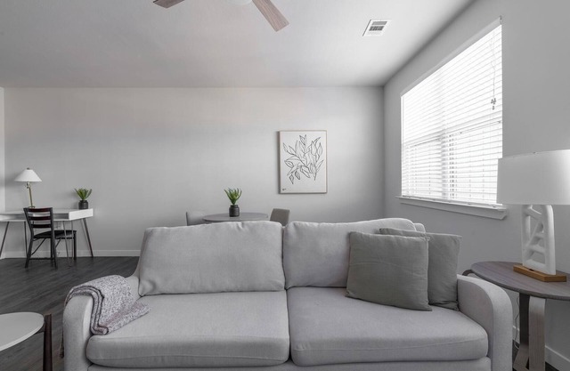 Landing | Stunning 1BD, Pool, Courtyard
