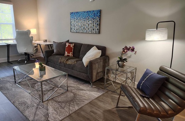 Landing at Vanguard - 2 Bedrooms in Newberry
