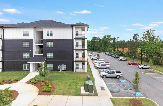 Landing at Gateway Village at Swan Creek - 3 Be...