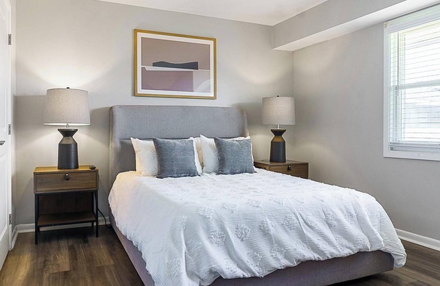 Landing | Stunning 1BD, Gym, Courtyard