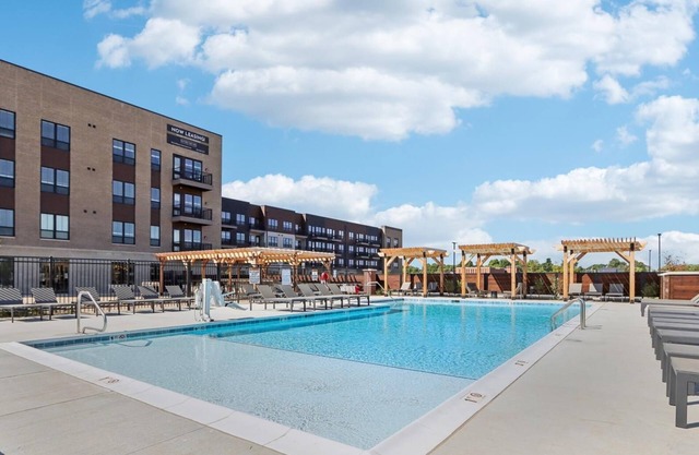 Landing | Incredible 1BD, Gym, Pool