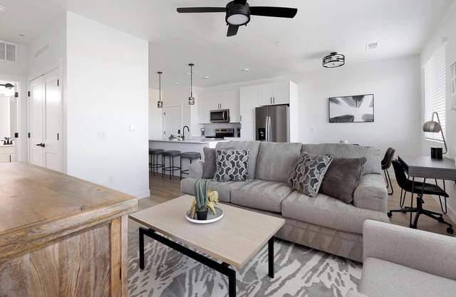 Landing | Stunning 1BD, Clubhouse, Gym
