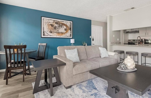 Landing | Stunning 1BD, Pool, Clubhouse