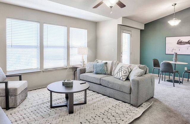 Landing at The Reserve at Elm - 1 Bedroom in Jenks