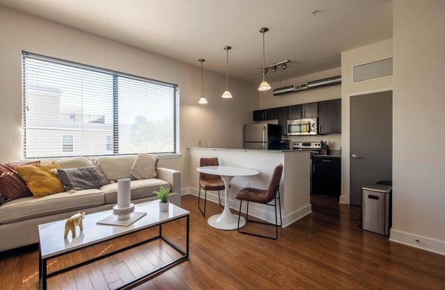 Landing | Amazing 1BD, Rooftop Lounge, Clubhouse
