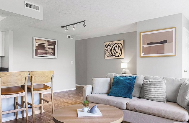 Landing | Incredible 1BD, Gym, Clubhouse