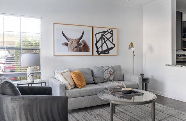 Landing | Incredible 1BD, Gym, Pool