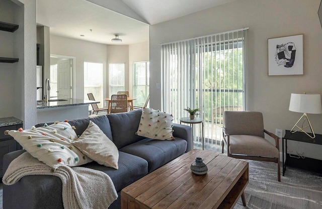 Landing at Residences at River Park West - 2 Be...