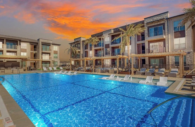 Landing | Stunning 2BD, Yoga Studio, Gym