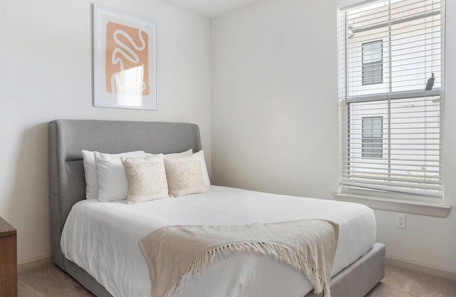 Landing | Beautiful 1BD, Gym, Clubhouse