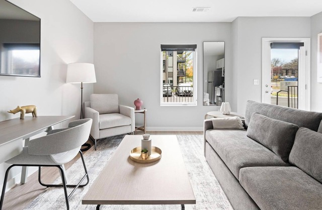 Landing at Fifty Forty Flats - 1 Bedroom in Len...