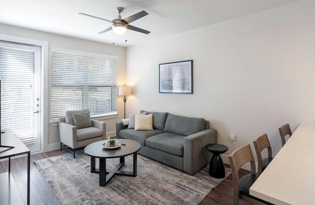 Landing | Stylish 1BD, Yoga Studio, Clubhouse