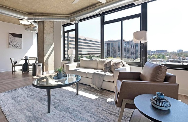 Landing | Amazing 2BD, Gym, Game Room
