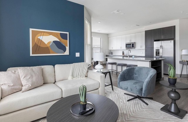 Landing at Bridge at McKinney - 2 Bedrooms in D...