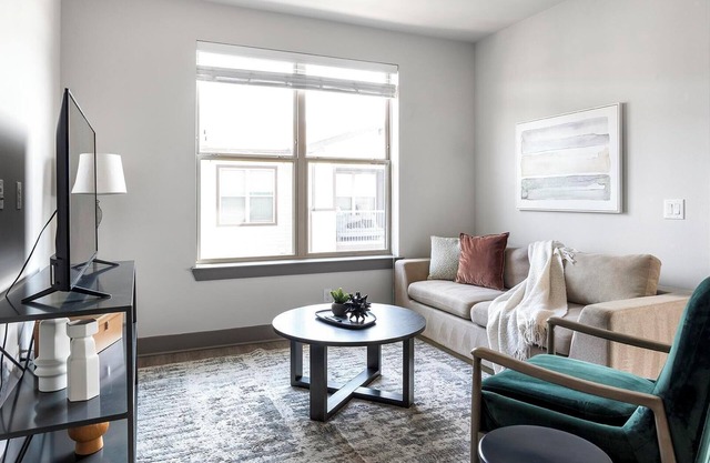 Landing | Stylish 2BD, Pool, Gym