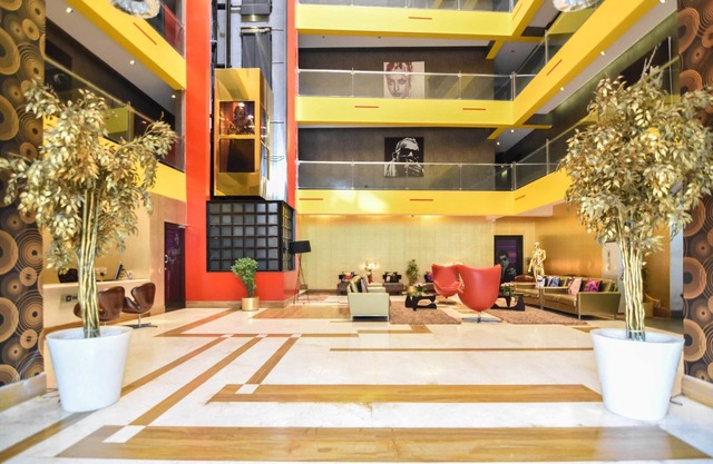 Landmark Suites