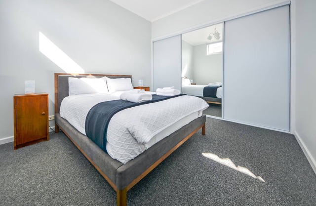 Laneway living with cafe steps away