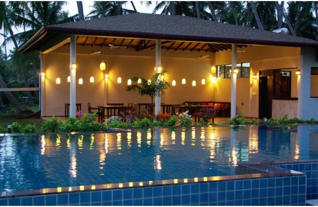 Lanka Beach Bungalows