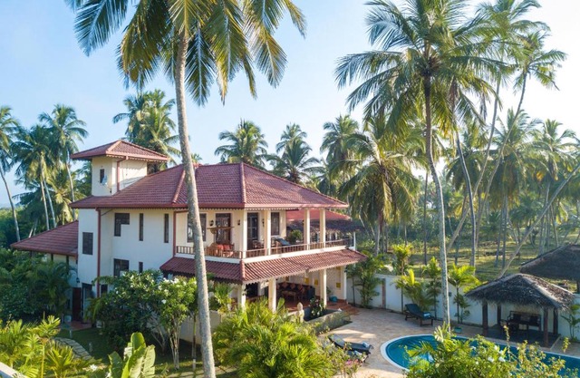 Lanka Beach Grand Villa